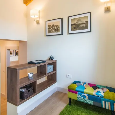 Вилла Kolombera By