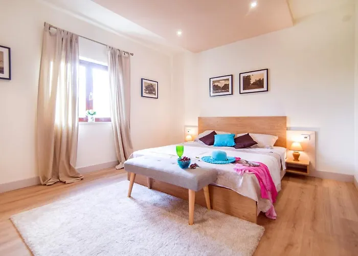 Kolombera By Kolumbera